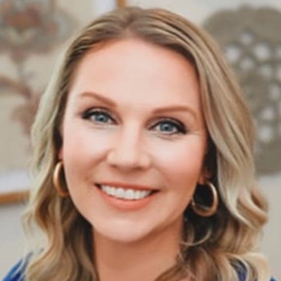 Lauren Hollis avatar