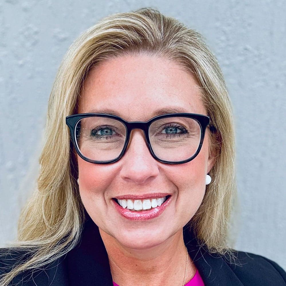 Angela Reeder avatar