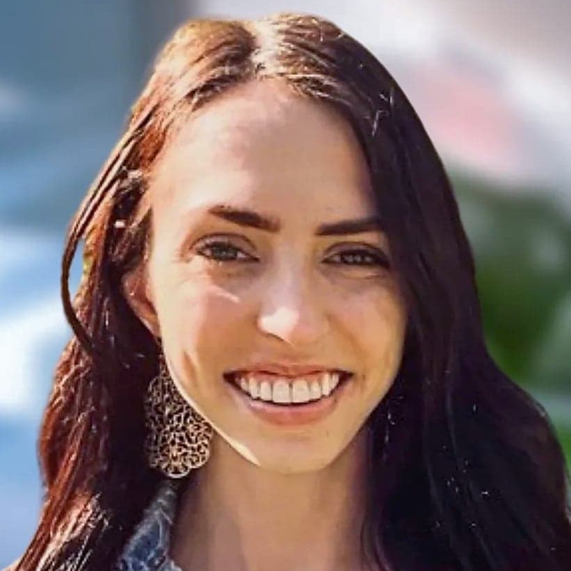 Beth Kuhny avatar