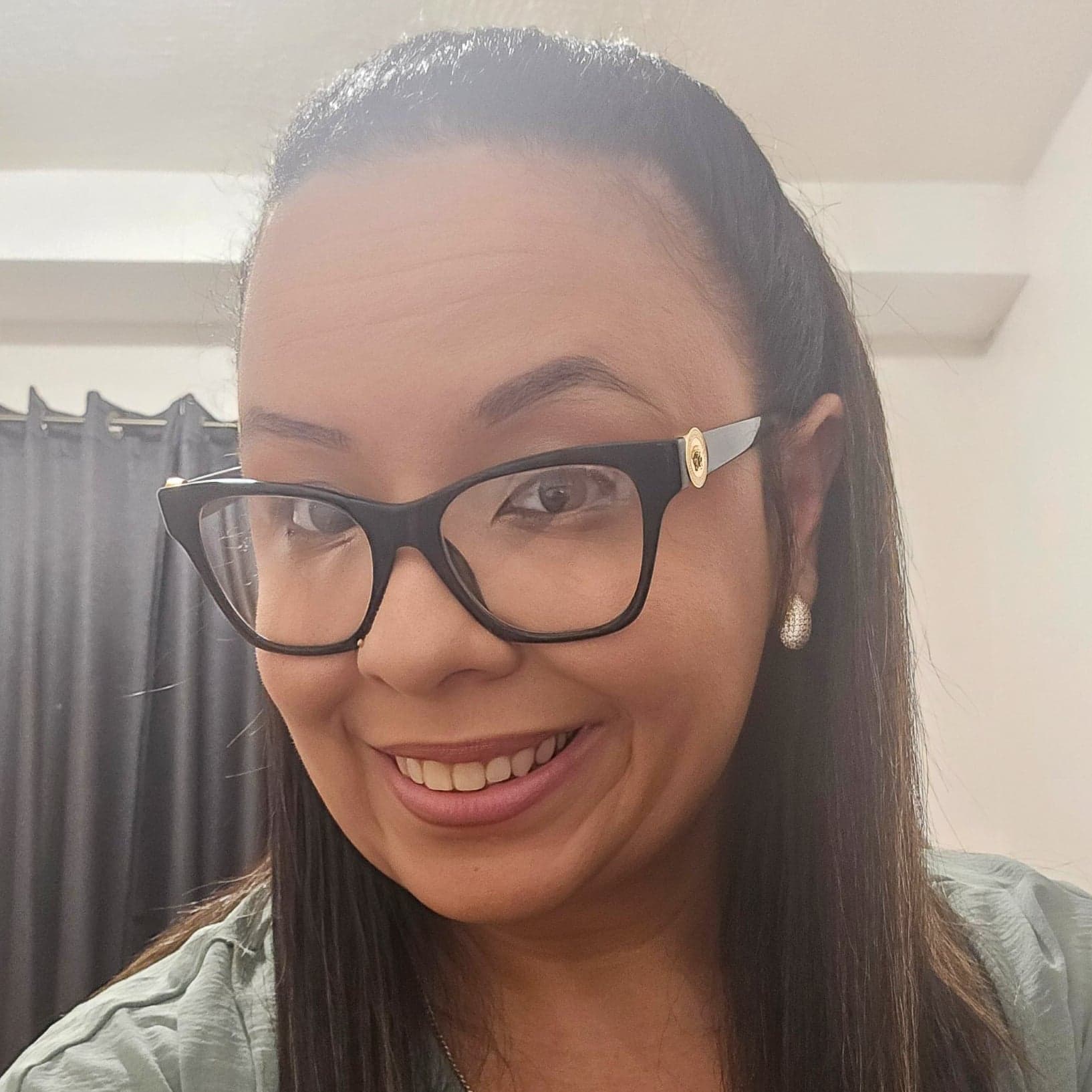 Kelly Solis avatar